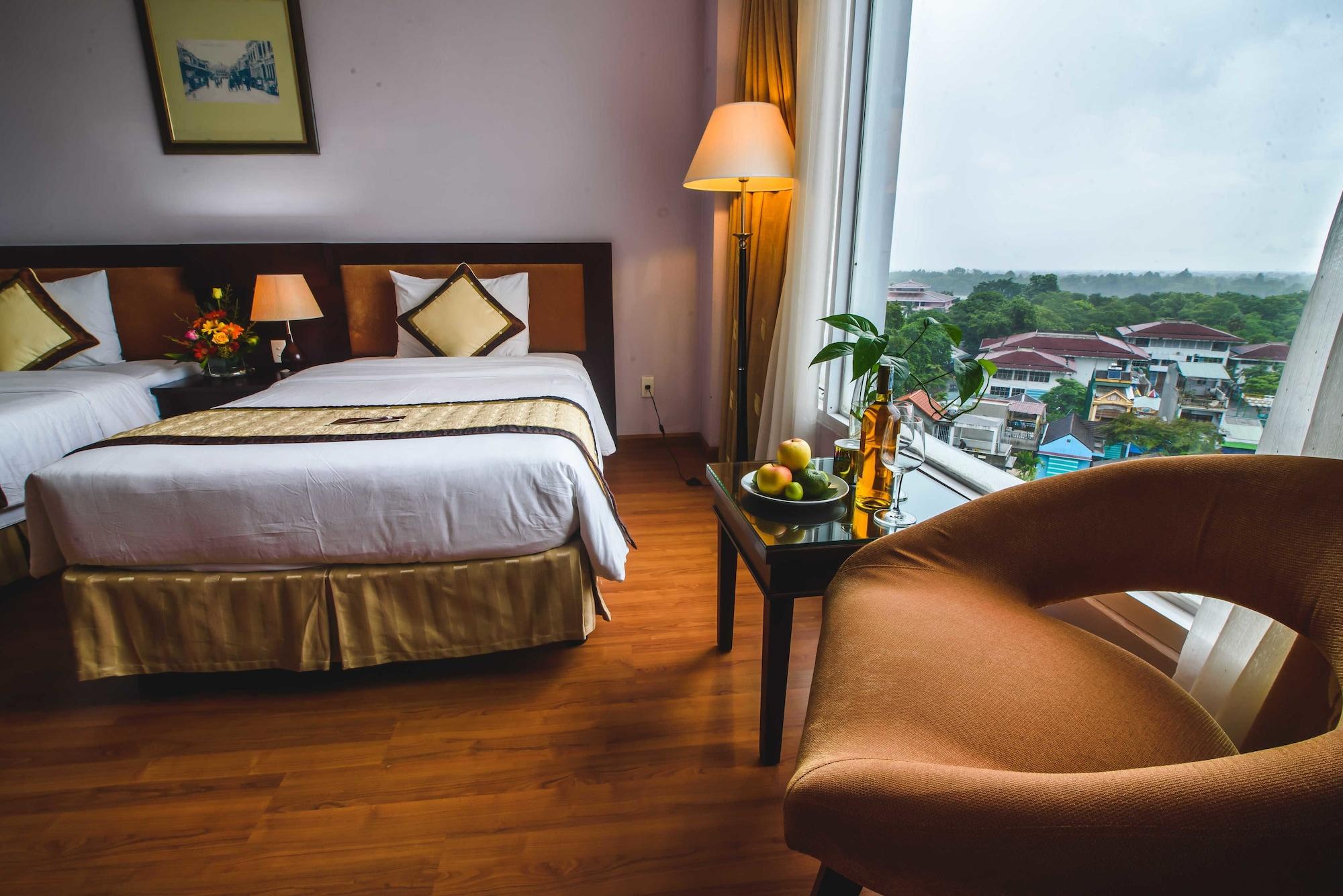 Mondial Hotel Hue Exterior foto
