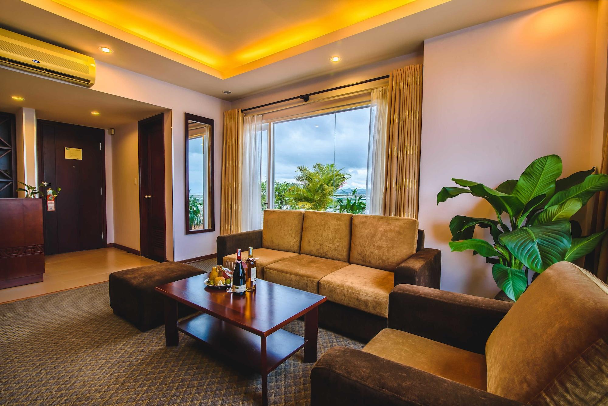 Mondial Hotel Hue Exterior foto