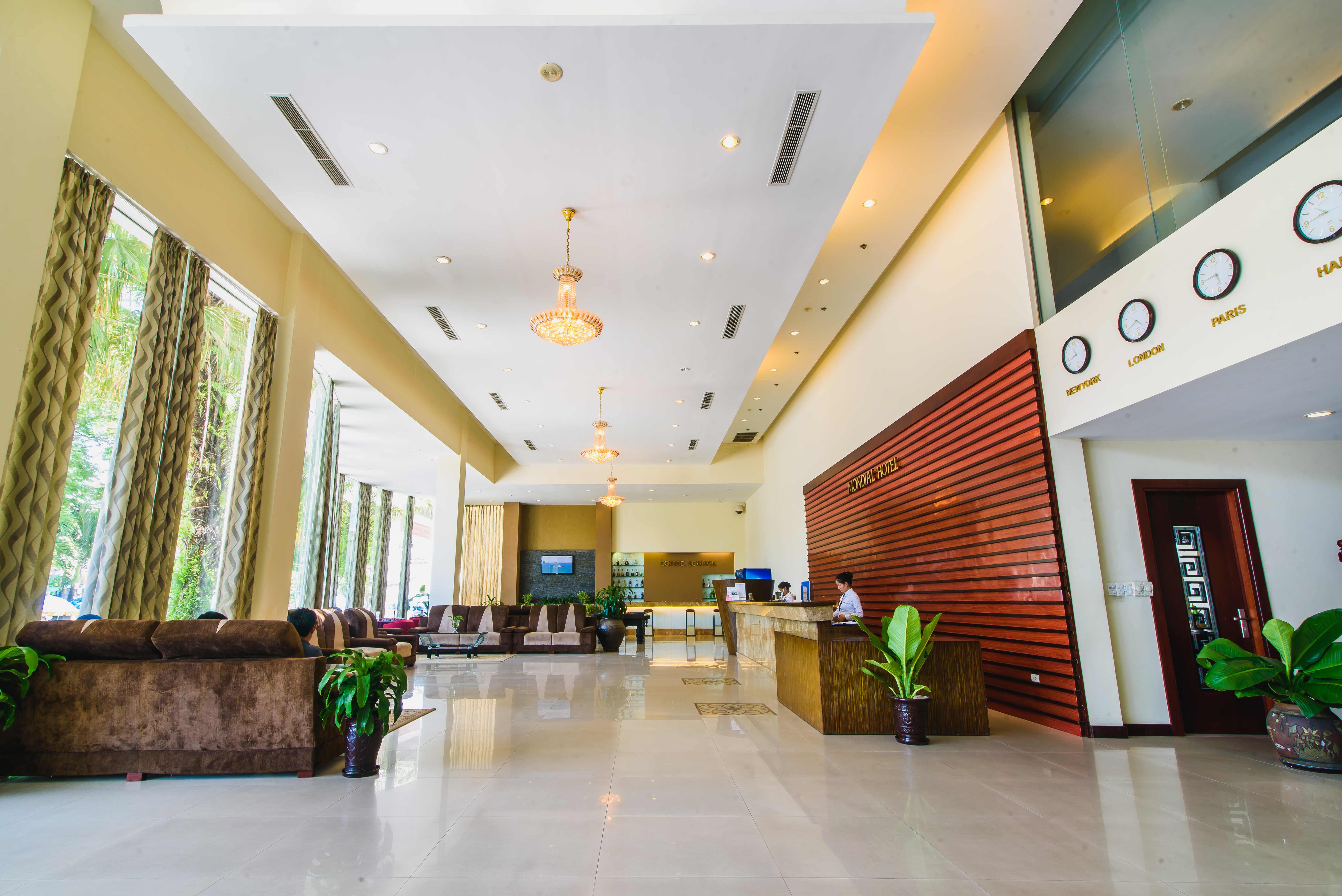 Mondial Hotel Hue Exterior foto