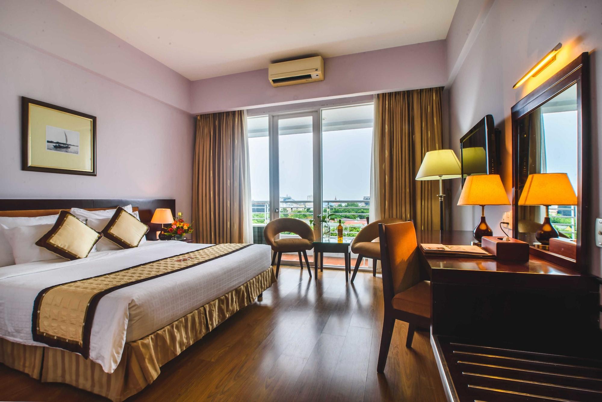 Mondial Hotel Hue Exterior foto
